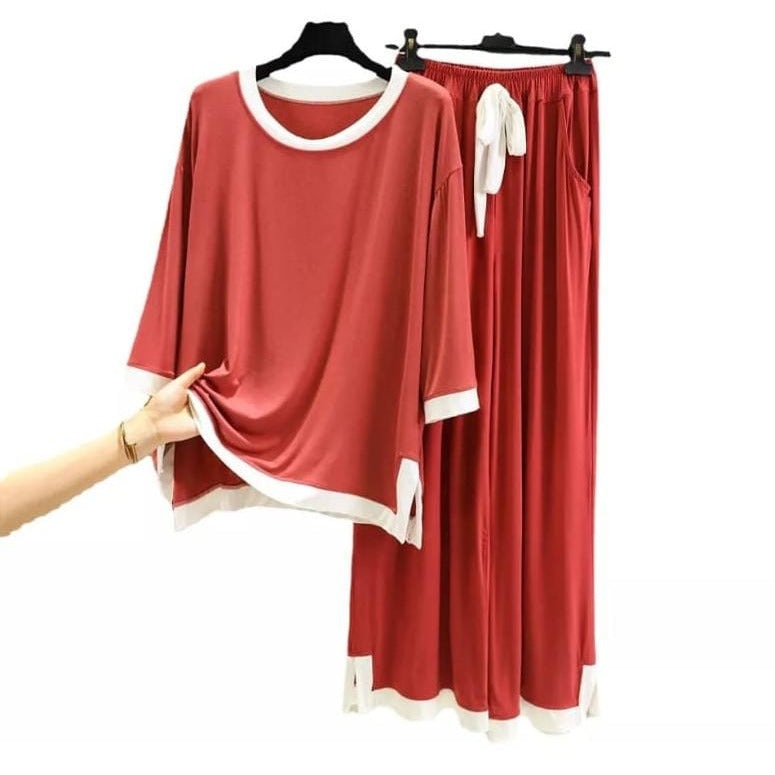 Red Roun Neck with White Pipin Flapper Style Plazo Suit (OM-105)